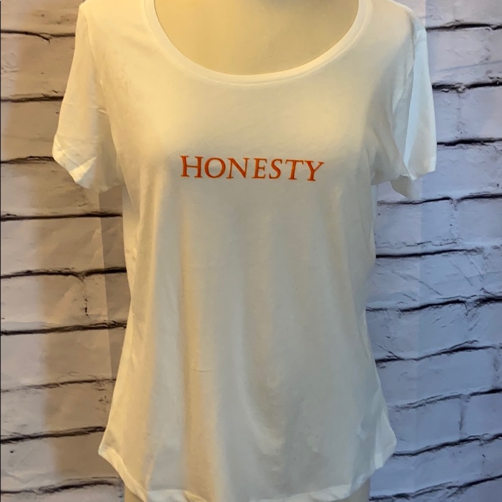 ICHI- IHAMELIA- white tee “HONESTY”